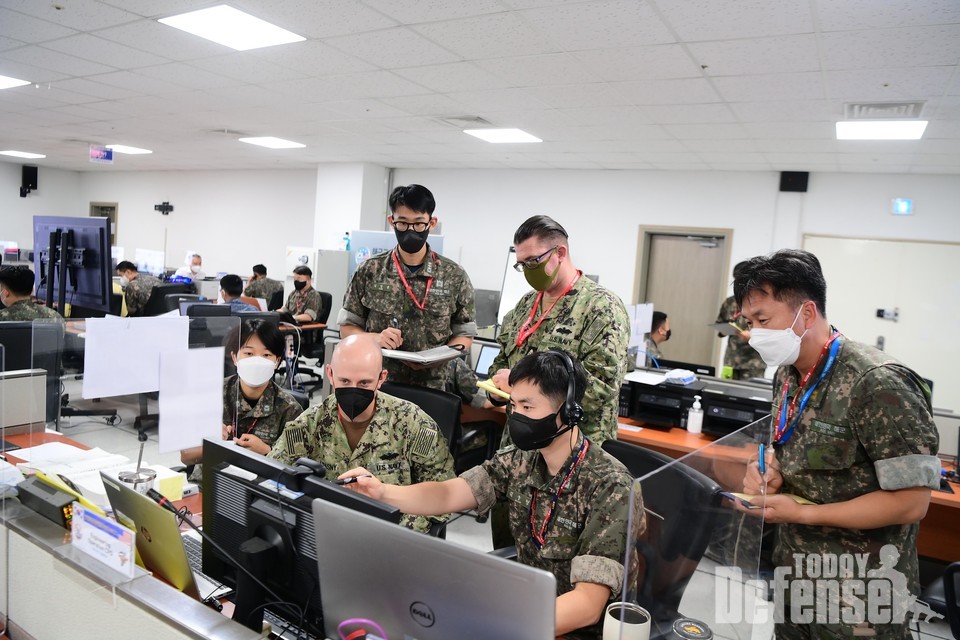 R164-해군 00 지휘소.jpg